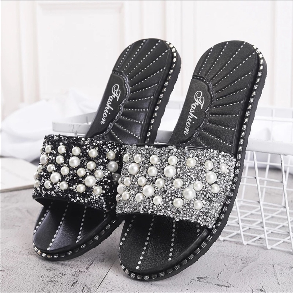 Pearl Slide Shoes